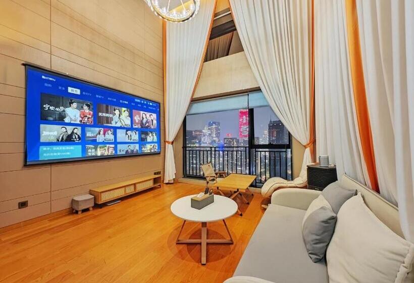 邻致公寓东站中汇店