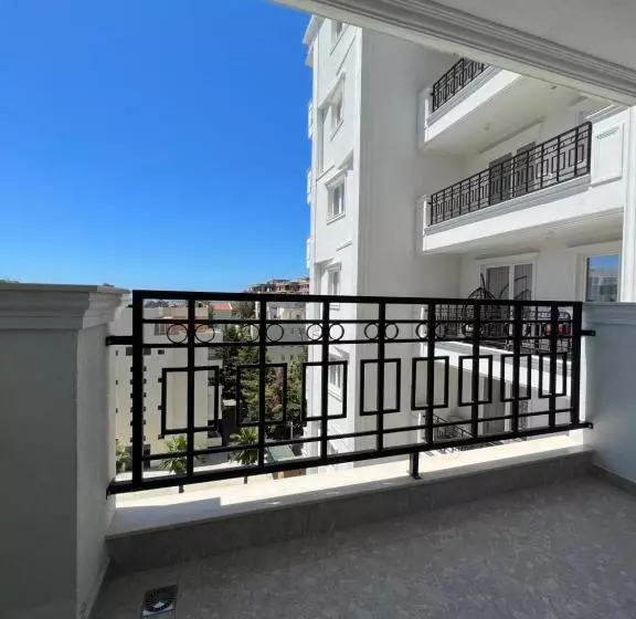 Coastline Luxury Apart