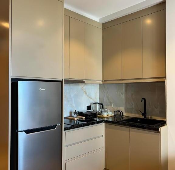 Coastline Luxury Apart