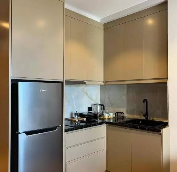 Coastline Luxury Apart