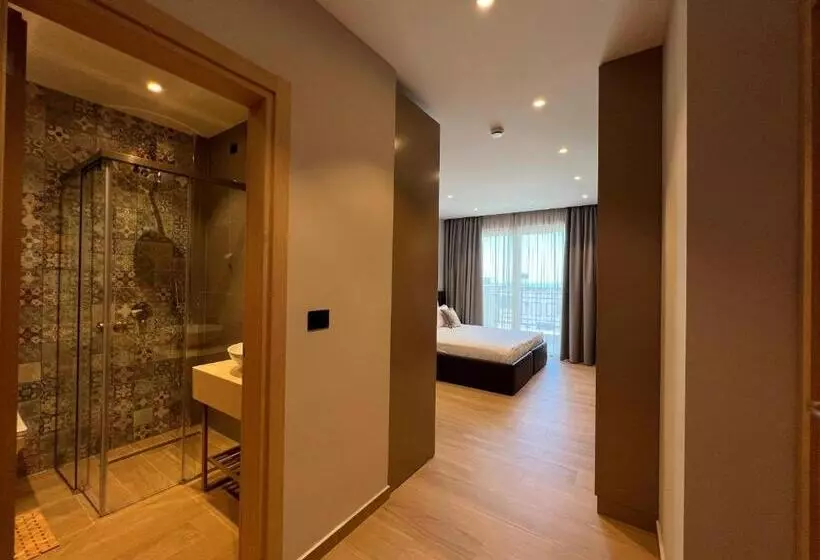 Coastline Luxury Apart