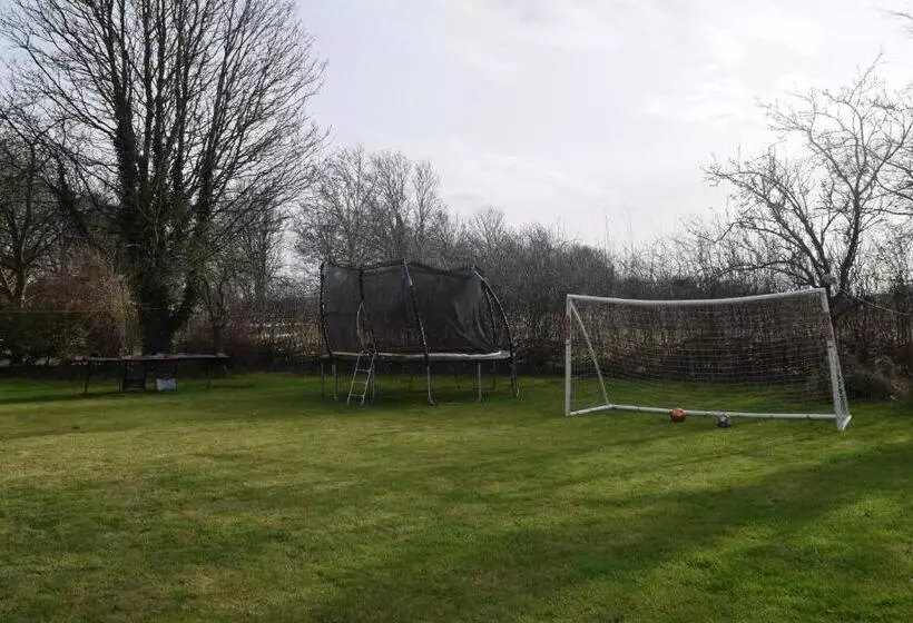 Aamiaismajoitus (B&B) Spa Serviced Apartments Luna R&r