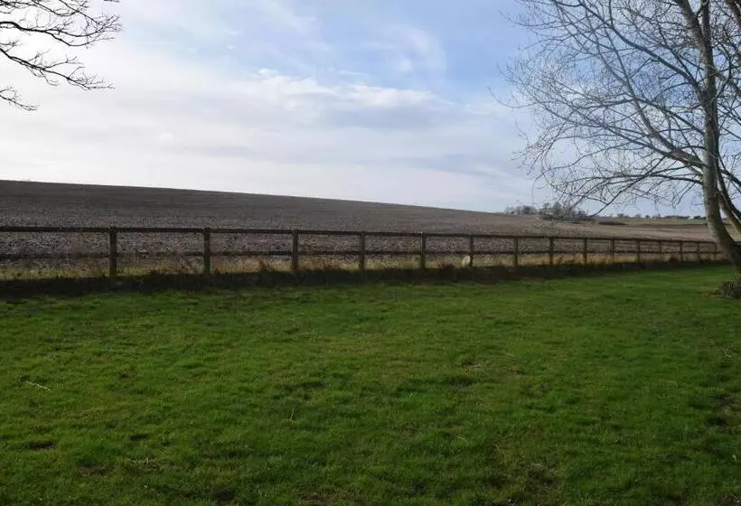 Aamiaismajoitus (B&B) Spa Serviced Apartments Luna R&r