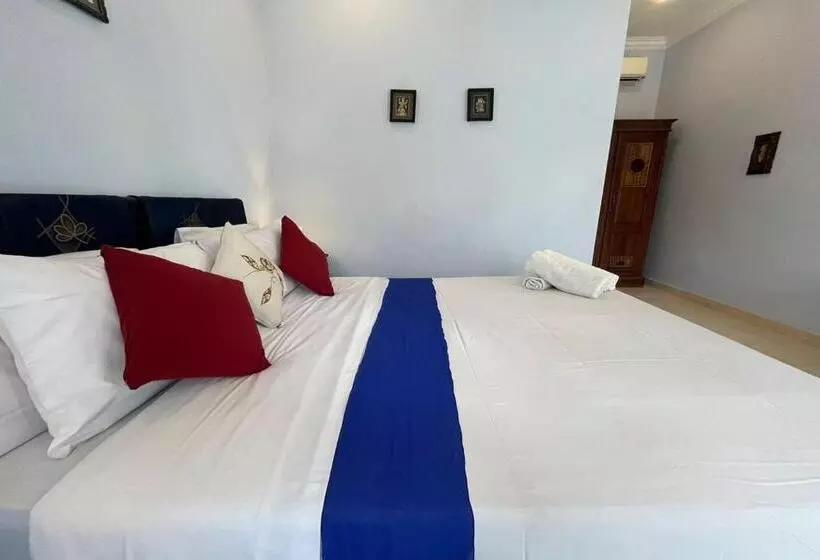 Hotelli Belvilla Pleasant Seaside Lovina Beach