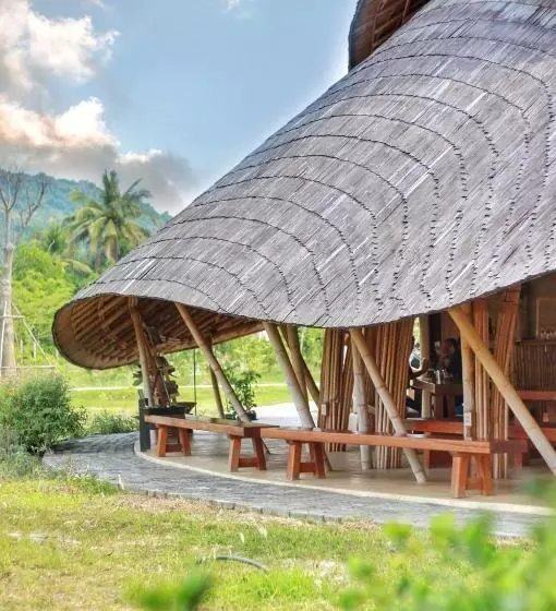 Hotelli Eco Eyes Village