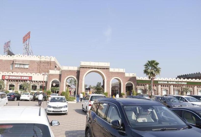 ホテル Karnal Haveli