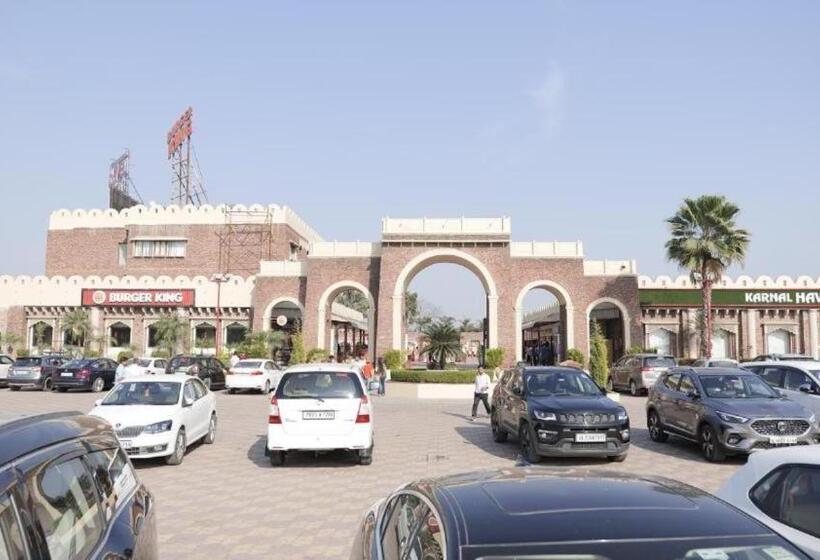 ホテル Karnal Haveli