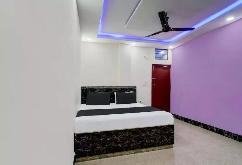 ホテル Oyo Gajraj Banquet Hall Guest House