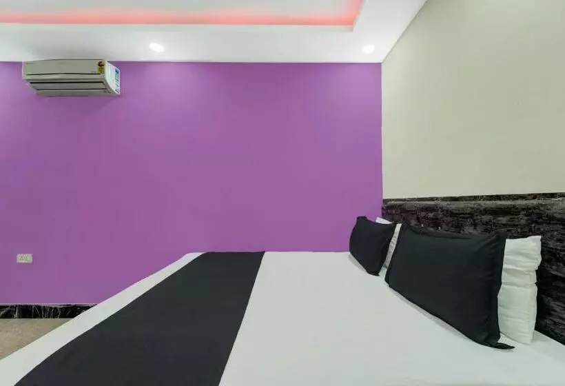 ホテル Oyo Gajraj Banquet Hall Guest House