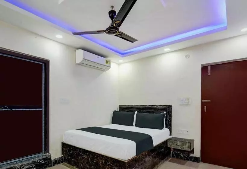 ホテル Oyo Gajraj Banquet Hall Guest House