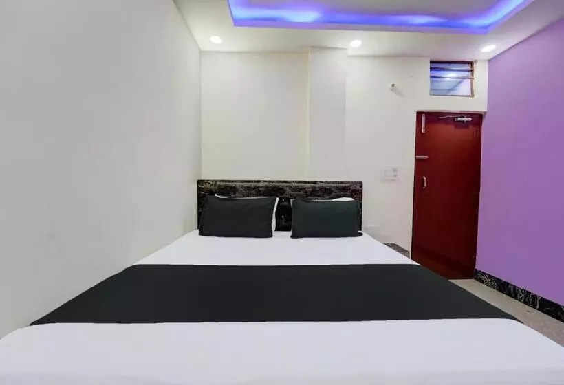 ホテル Oyo Gajraj Banquet Hall Guest House