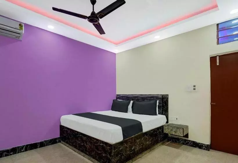 ホテル Oyo Gajraj Banquet Hall Guest House