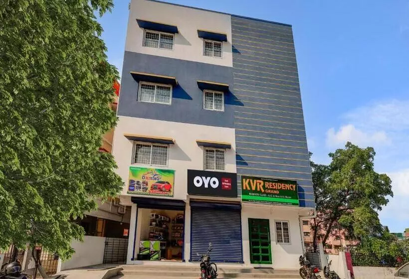 ホテル O Kvr Residency Grand