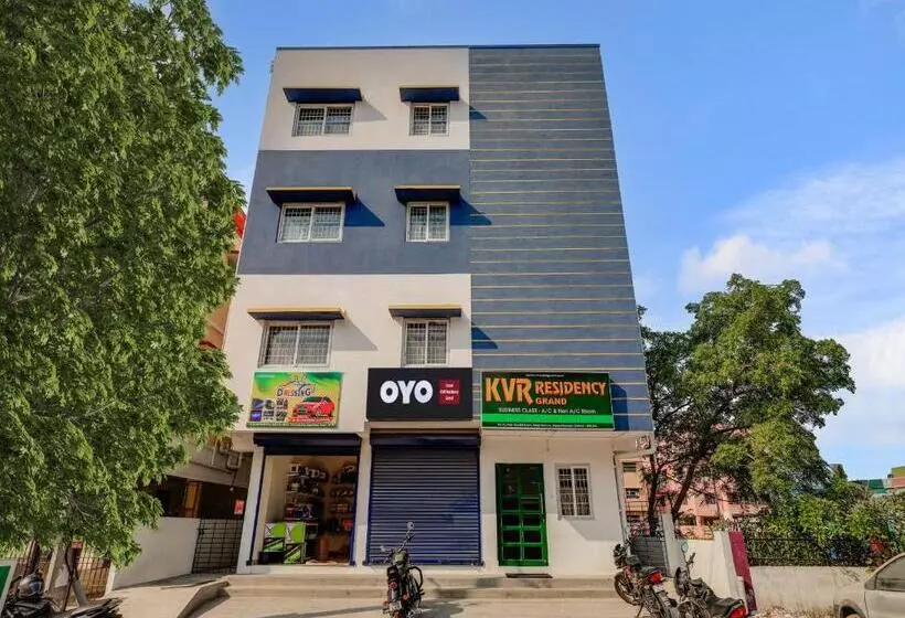 ホテル O Kvr Residency Grand