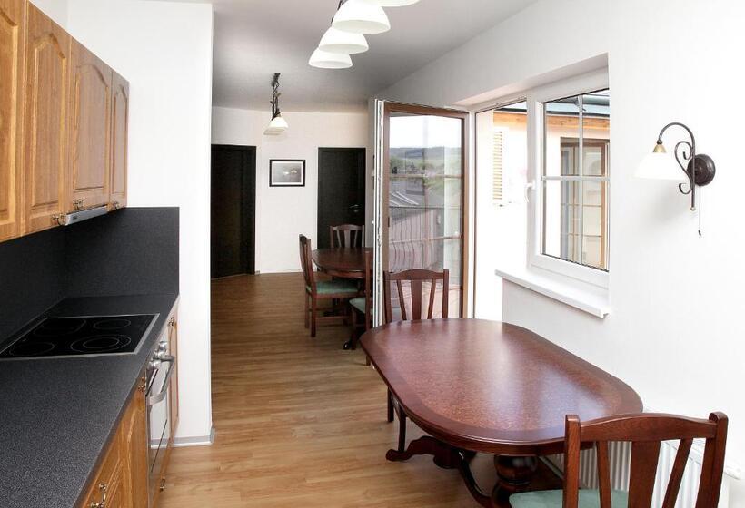 Szálloda Pivovar A Restaurace Faltus