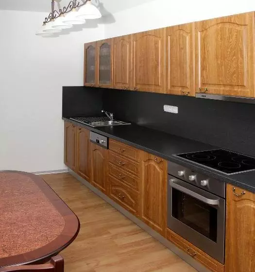 Hotelli Pivovar A Restaurace Faltus