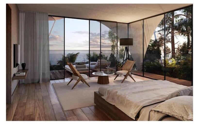 هتل Silversands Beach House Grenada