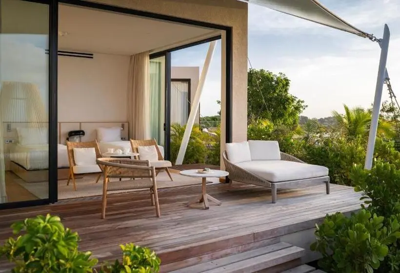 هتل Silversands Beach House Grenada