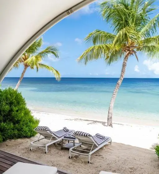 هتل Silversands Beach House Grenada