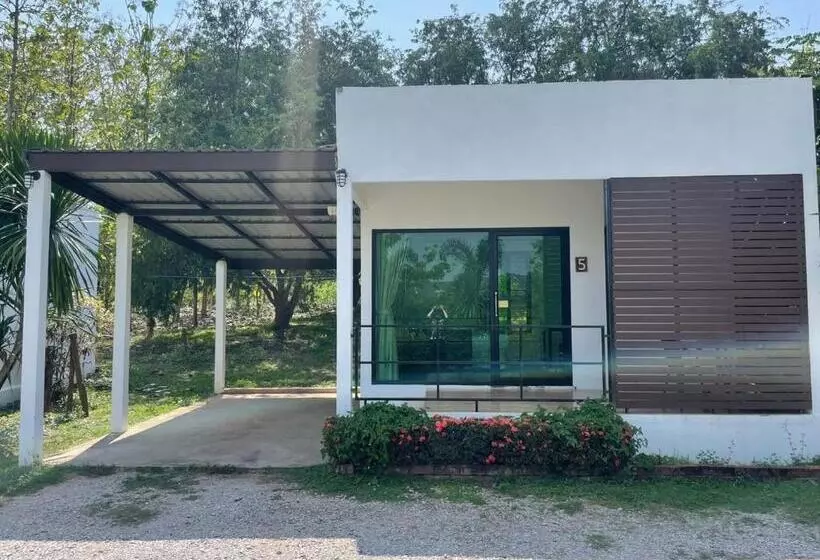 Hotelli โรงแรม ต้นสัก เลย รีสอร์ท Tonsak Loei Resort&