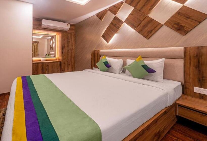 Hotel Treebo Greenland Resort, Patia