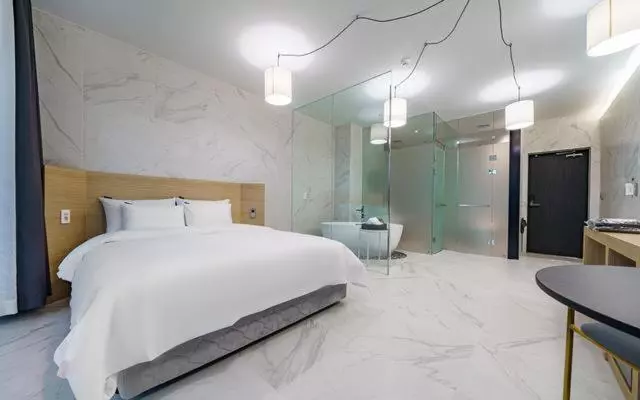 モーテル The Line