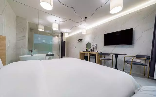 モーテル The Line