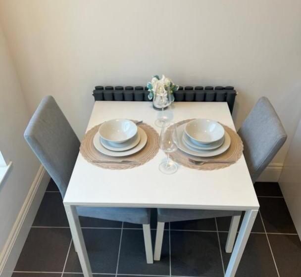 פנסיון Hull City Apartment 05