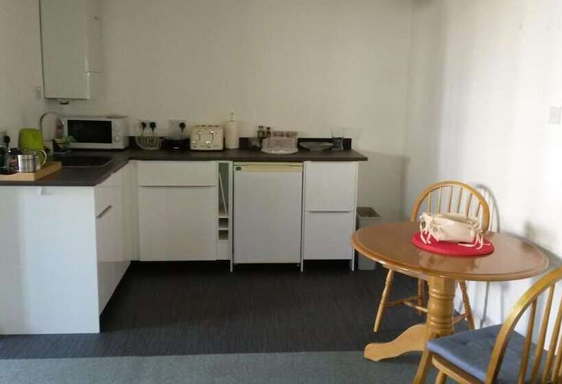 ベッドアンドブレックファースト Premier Room