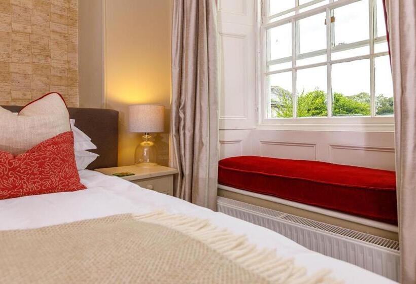 Bed and Breakfast Trewornan Manor