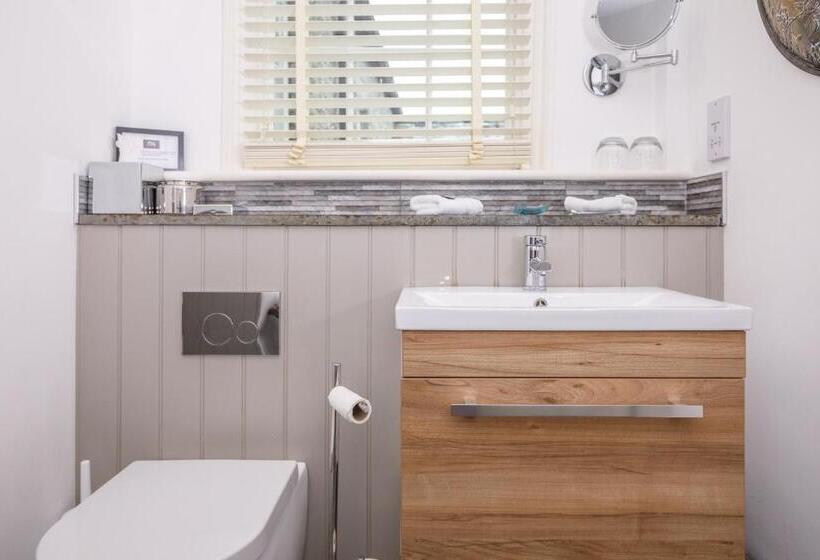 Bed and Breakfast Trewornan Manor