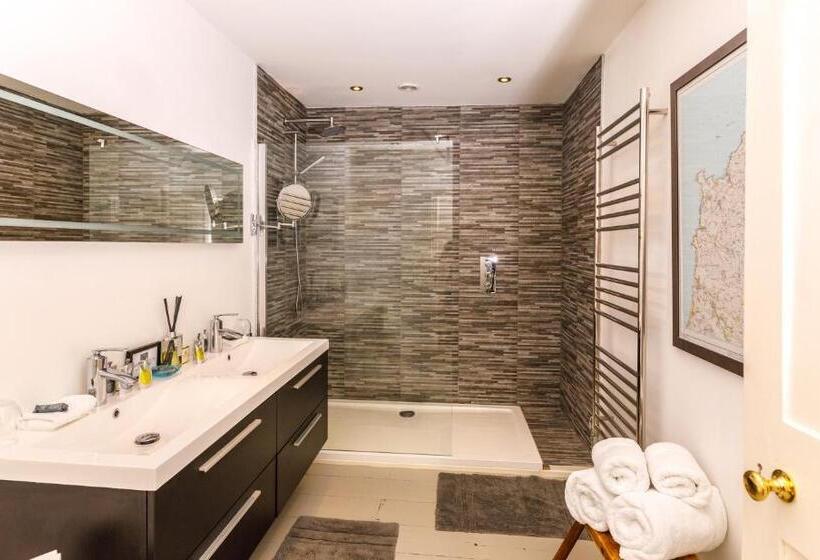 Bed and Breakfast Trewornan Manor