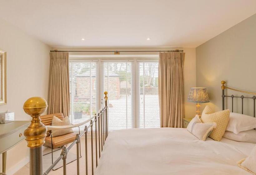 Bed and Breakfast Trewornan Manor