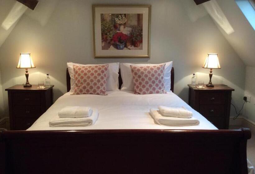Castle Farm House B&b