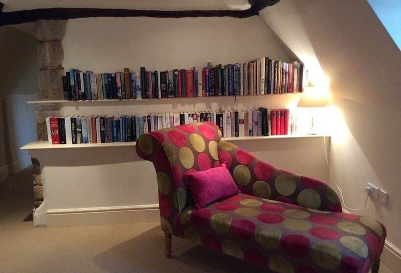Castle Farm House B&b