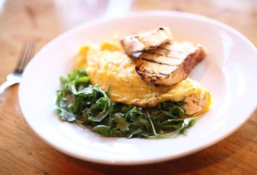 فندق Foster's Inn