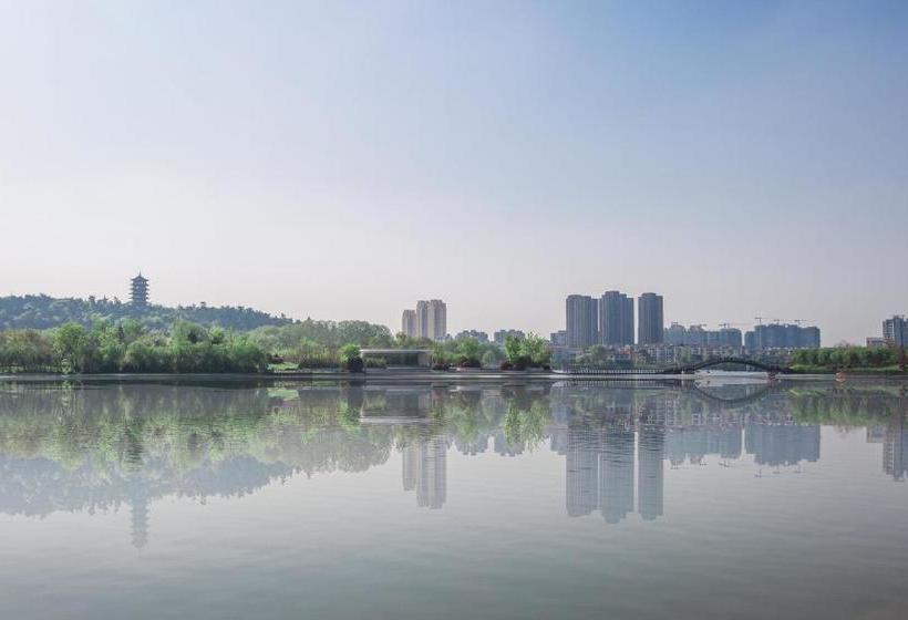 فندق Holiday Inn Express Bengbu Downtown