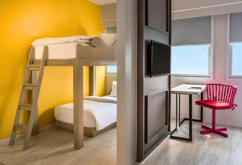 Hotelli Ibis Styles Phuket City