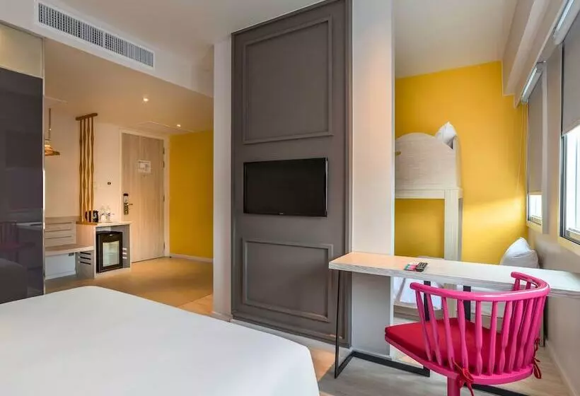 Hotelli Ibis Styles Phuket City