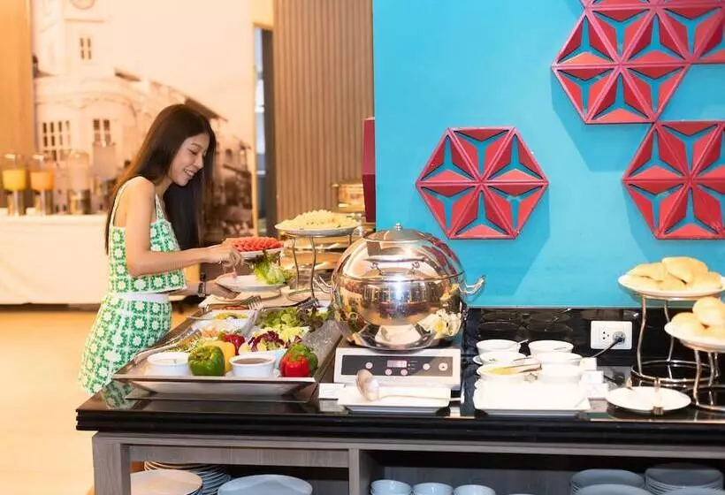 Hotelli Ibis Styles Phuket City