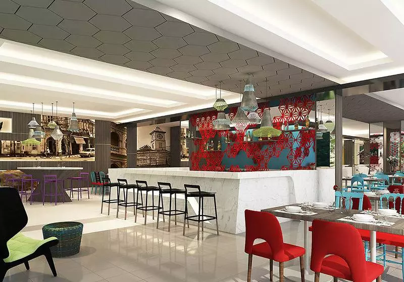 Hotelli Ibis Styles Phuket City