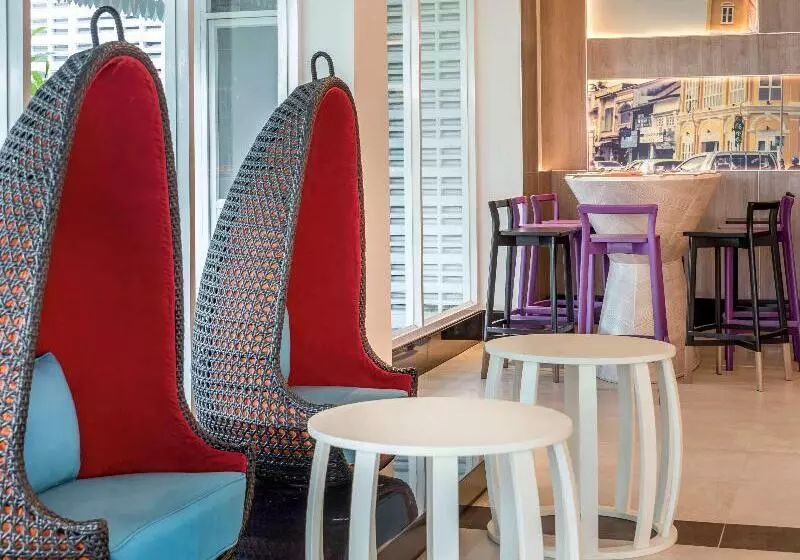 Hotelli Ibis Styles Phuket City
