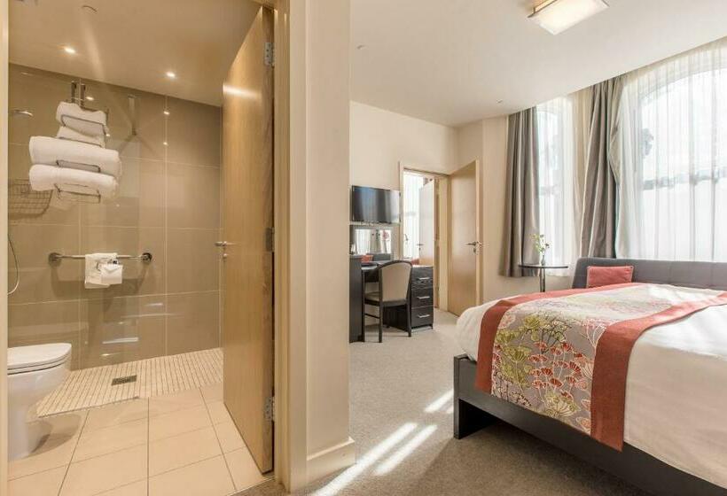 בית מלון כפרי Mannin