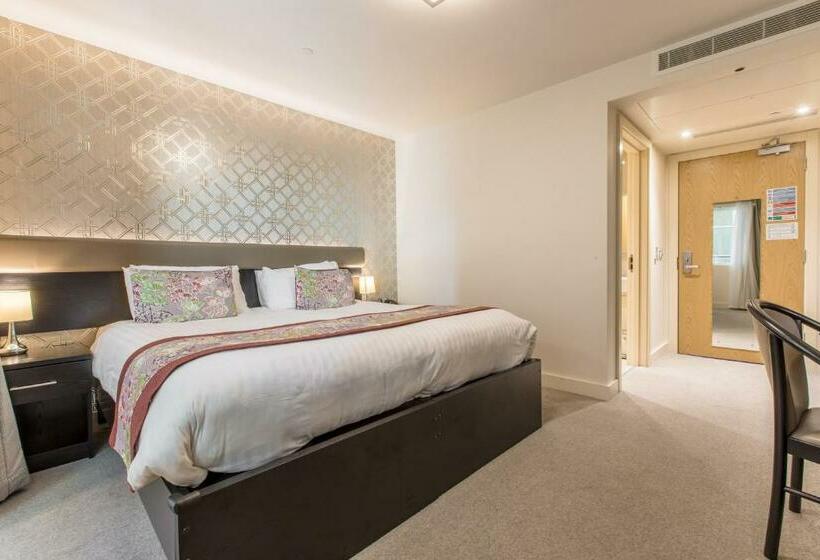 בית מלון כפרי Mannin