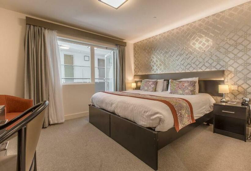 בית מלון כפרי Mannin