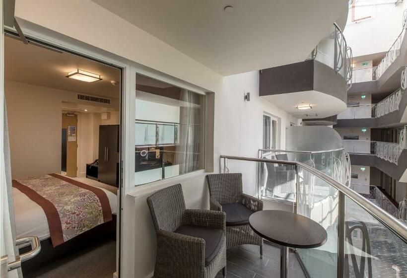 בית מלון כפרי Mannin