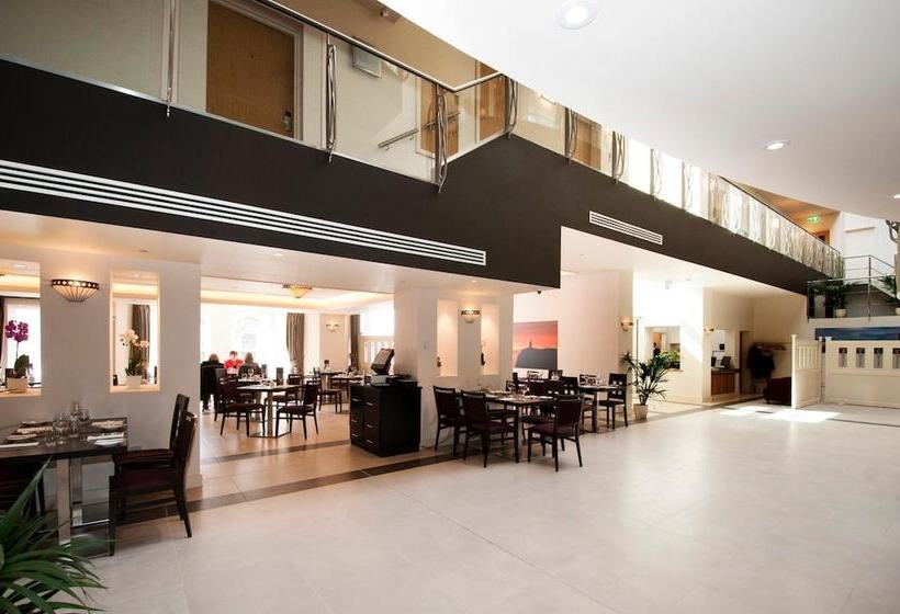 בית מלון כפרי Mannin