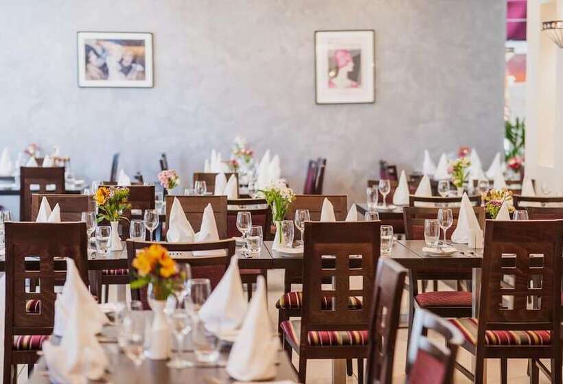 בית מלון כפרי Mannin