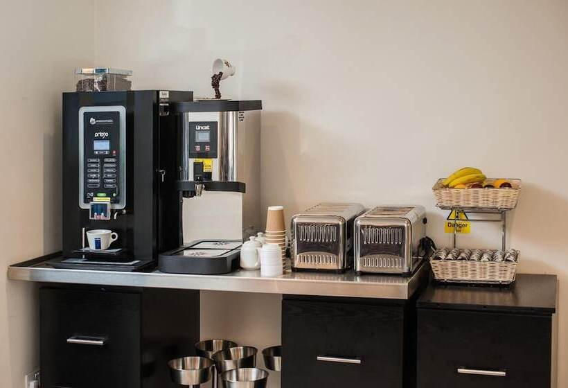 בית מלון כפרי Mannin