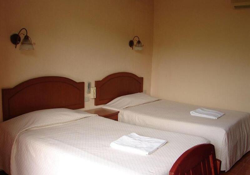 בית מלון כפרי Me Mee Place & Tour Krabi